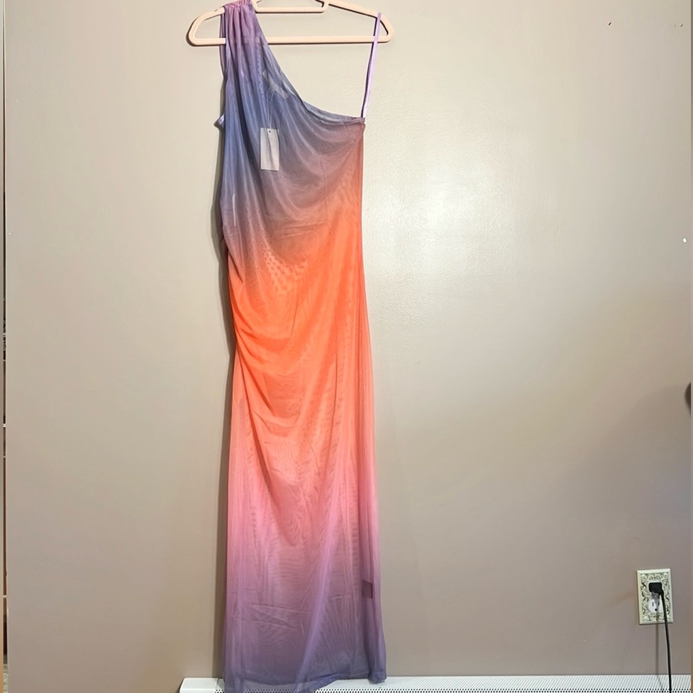 Hutch Beach Coverup - Picture 2 of 7